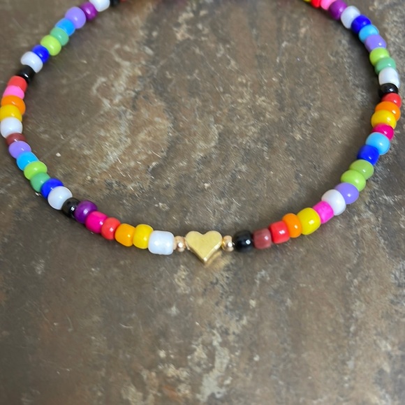 NWT Candy Did It! Handmade Bright Color Beaded Tiny Gold Heart Stretch Anklet - Picture 3 of 4